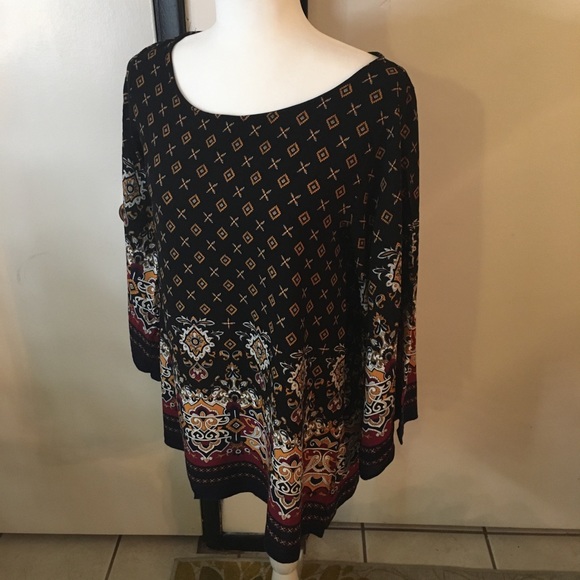 3/4 bell sleeve blouse with pattern - Picture 2 of 6